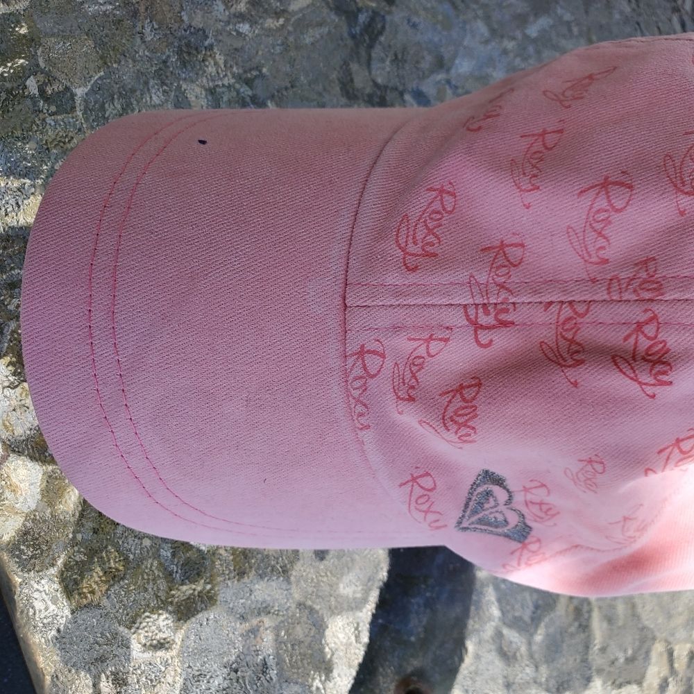 Roxy hat - Picture 2 of 4